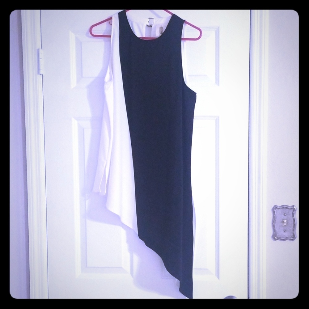 Asymmetrical black and white sleeveless top